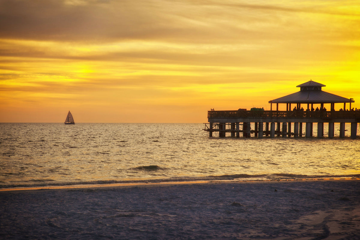 Florida, Fort Myers Beach, Estero Island, Fort Myers Beach Fishing Pier