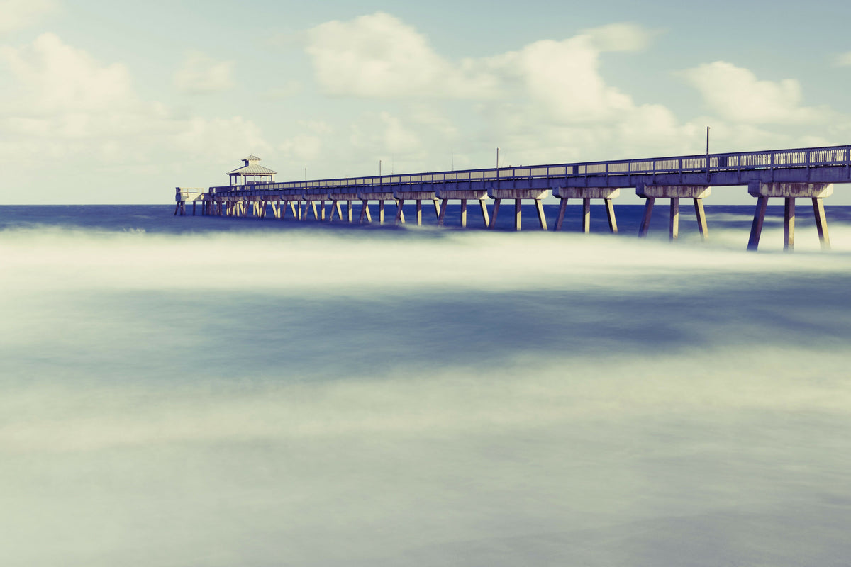 Florida, South Florida, Deerfield Beach, Pier – A Tranquil View
