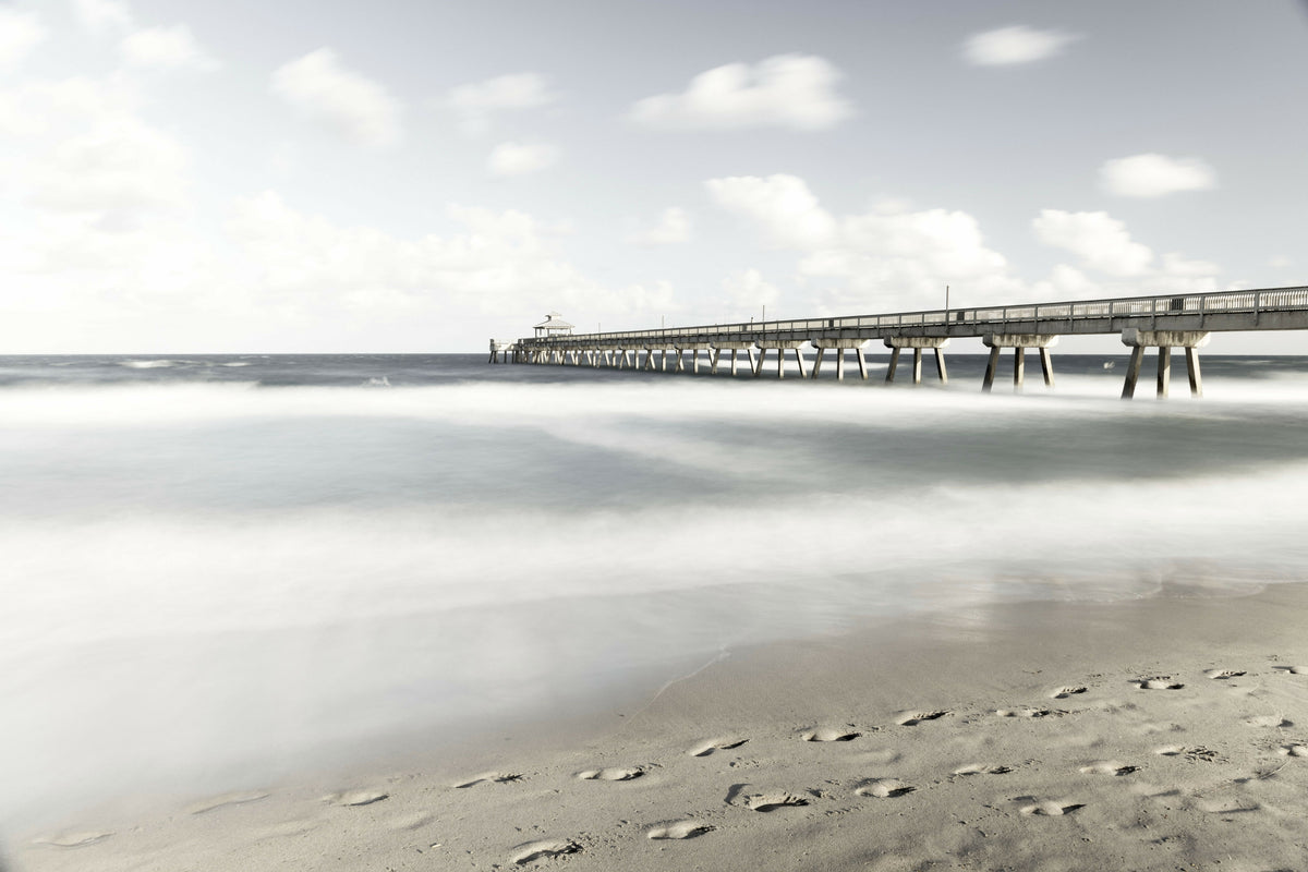 Florida, South Florida, Deerfield Beach, Pier – A Tropical View