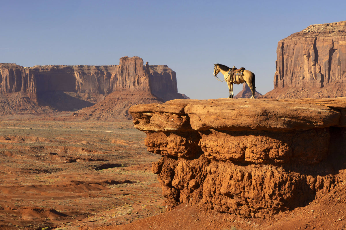 Arizona, Monument Valley – A Colorful View